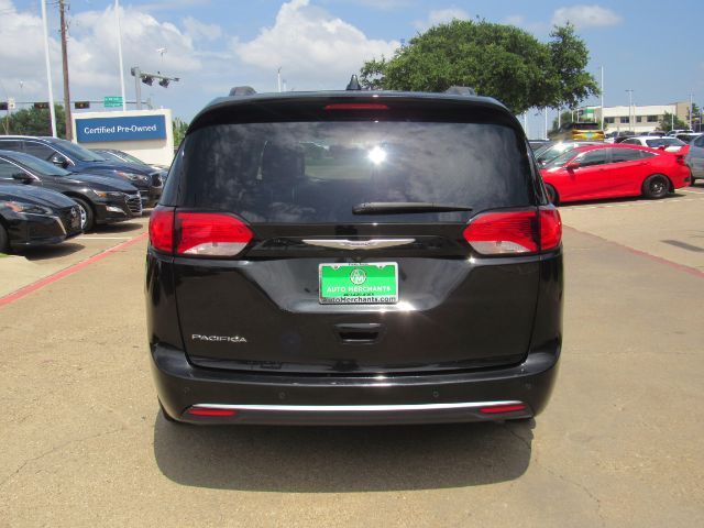 2017 Chrysler Pacifica Touring-L Plano TX