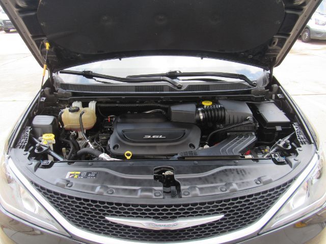 2017 Chrysler Pacifica Touring-L Plano TX
