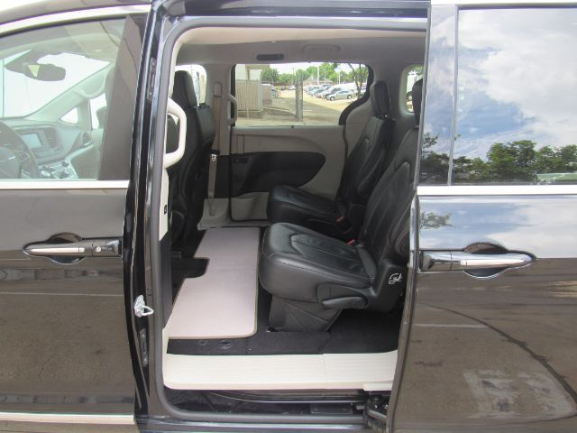 2017 Chrysler Pacifica Touring-L Plano TX
