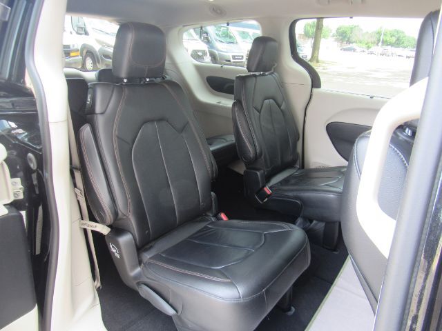 2017 Chrysler Pacifica Touring-L Plano TX