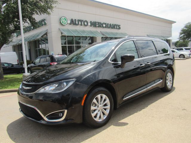 2017 Chrysler Pacifica Touring-L Plano TX