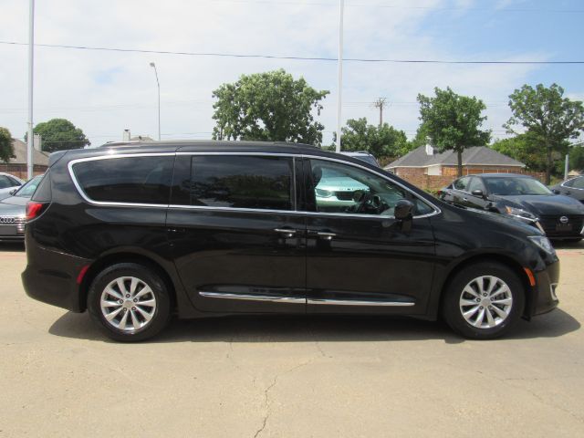 2017 Chrysler Pacifica Touring-L Plano TX