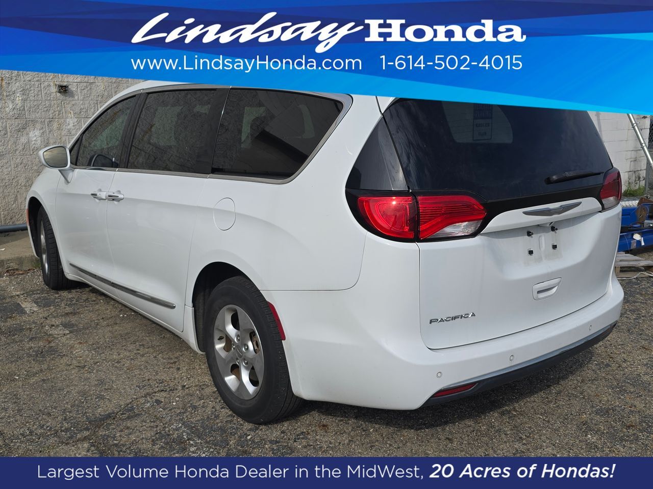 2017 Chrysler Pacifica Touring L Plus