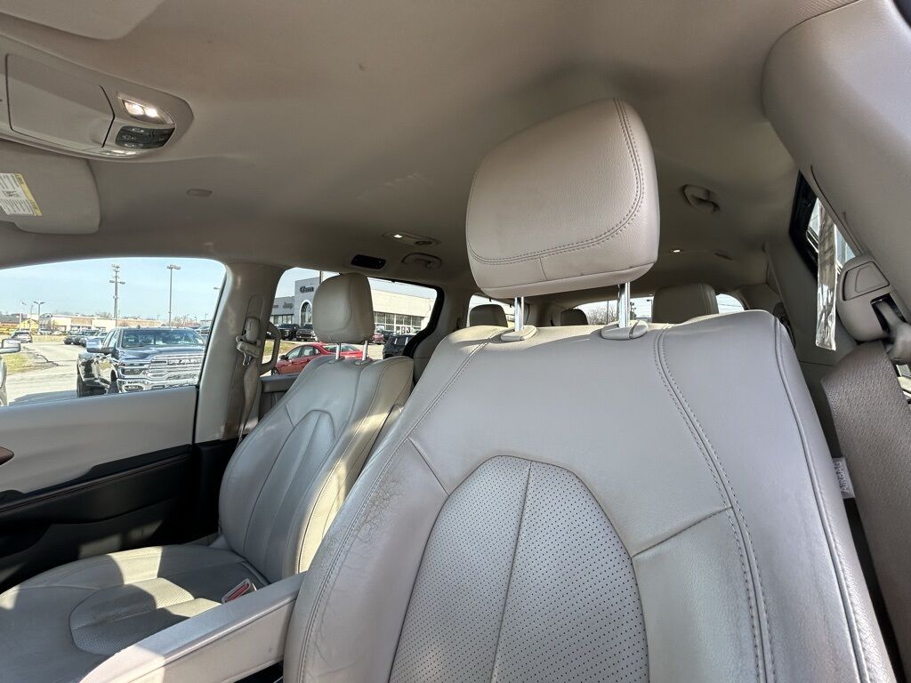 2017 Chrysler Pacifica Touring L Plus Crestwood KY