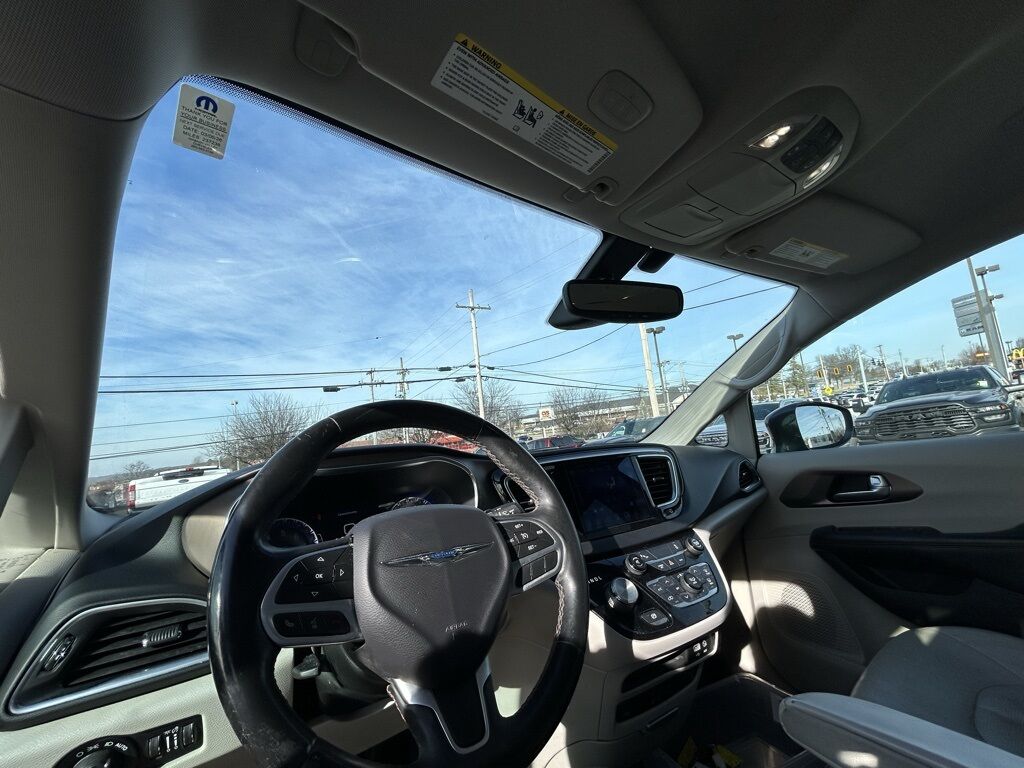 2017 Chrysler Pacifica Touring L Plus Crestwood KY