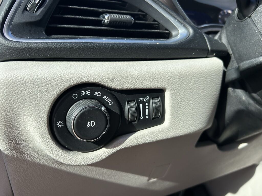 2017 Chrysler Pacifica Touring L Plus Crestwood KY