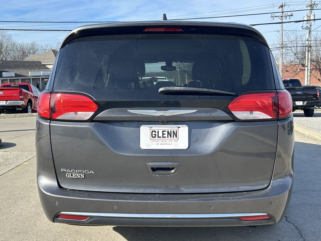 2017 Chrysler Pacifica Touring L Plus Crestwood KY