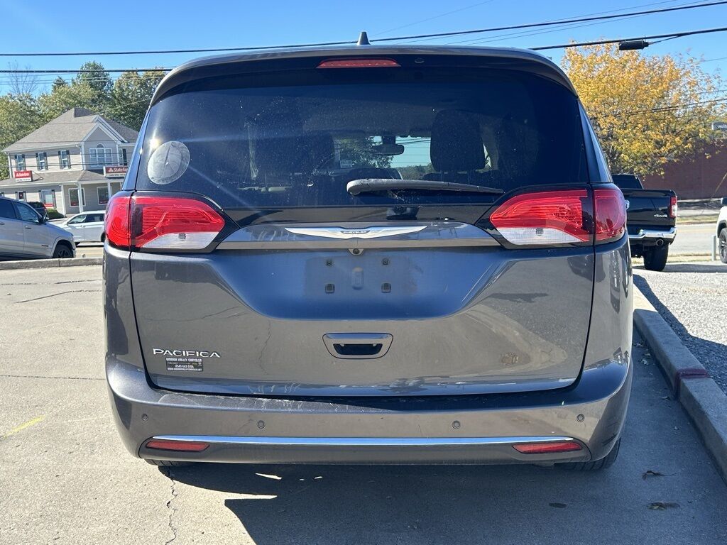 2017 Chrysler Pacifica Touring L Plus Crestwood KY
