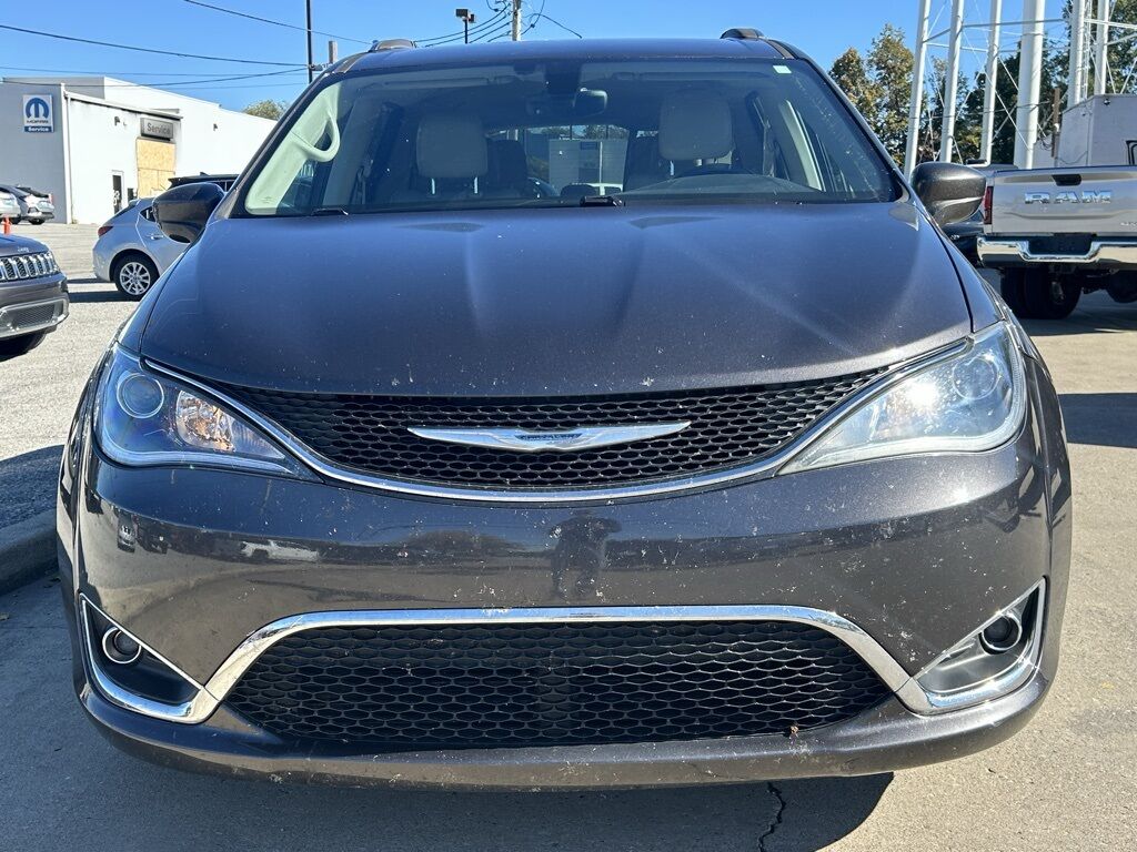 2017 Chrysler Pacifica Touring L Plus
