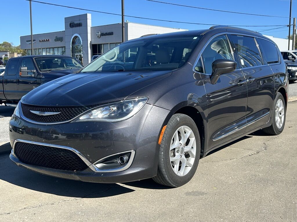 2017 Chrysler Pacifica Touring L Plus
