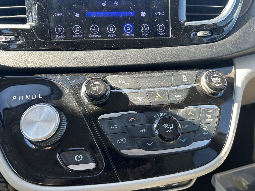 2017 Chrysler Pacifica Touring L Plus Crestwood KY