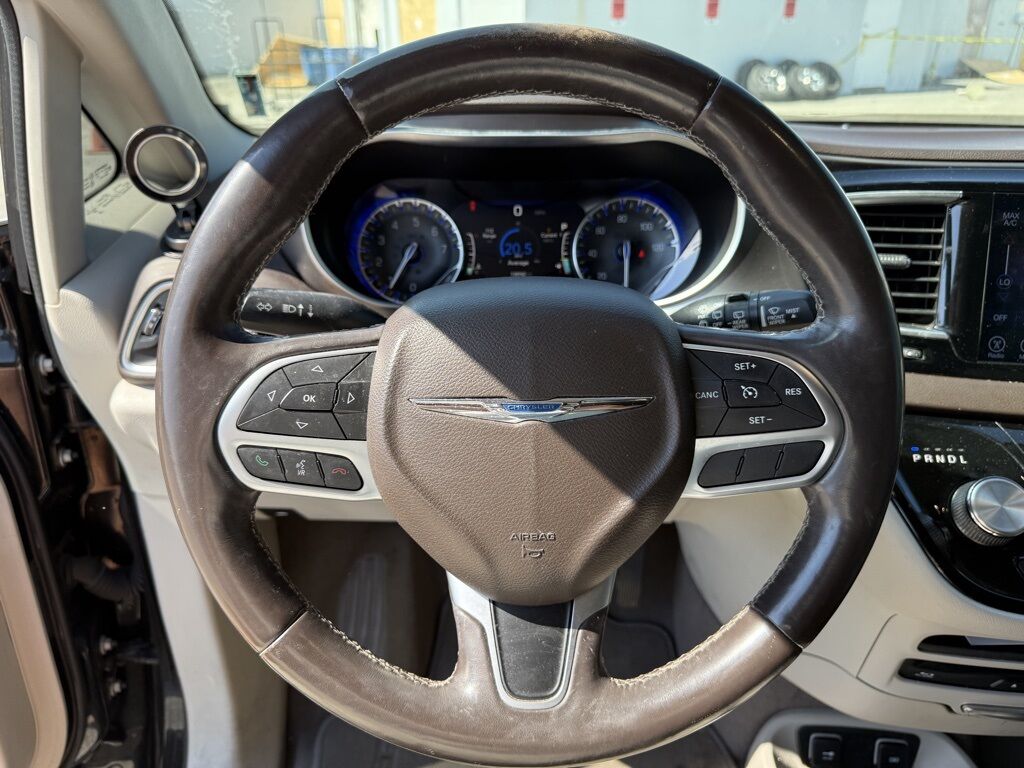 2017 Chrysler Pacifica Touring L Plus Crestwood KY