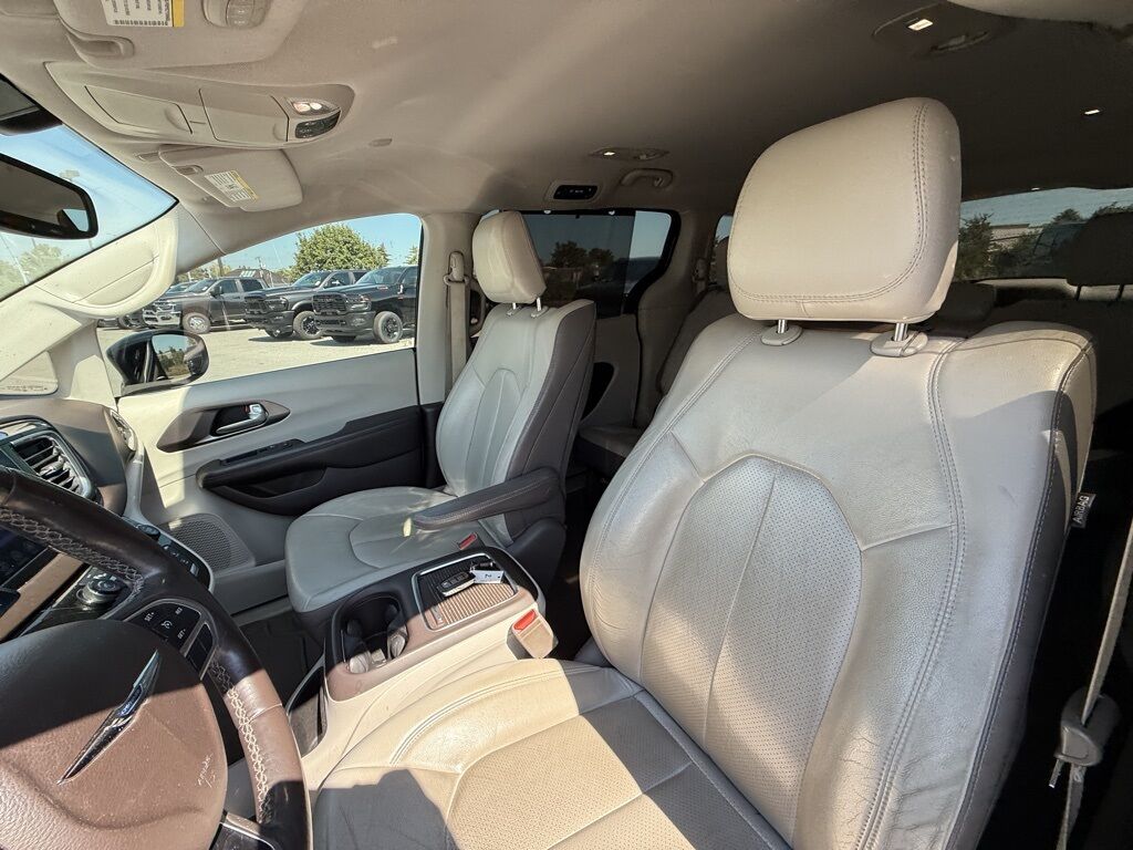 2017 Chrysler Pacifica Touring L Plus Crestwood KY