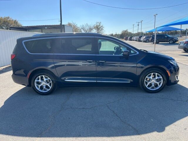 2017 Chrysler Pacifica Touring-L Plus Gainesville TX