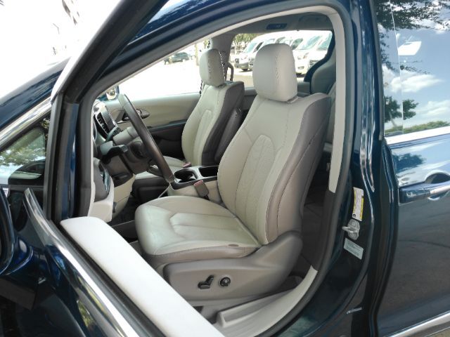 2017 Chrysler Pacifica Touring-L Plus Plano TX