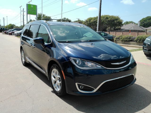 2017 Chrysler Pacifica Touring-L Plus Plano TX