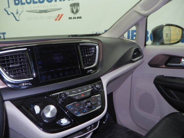 2017 Chrysler Pacifica Touring-L Plus New Braunfels TX