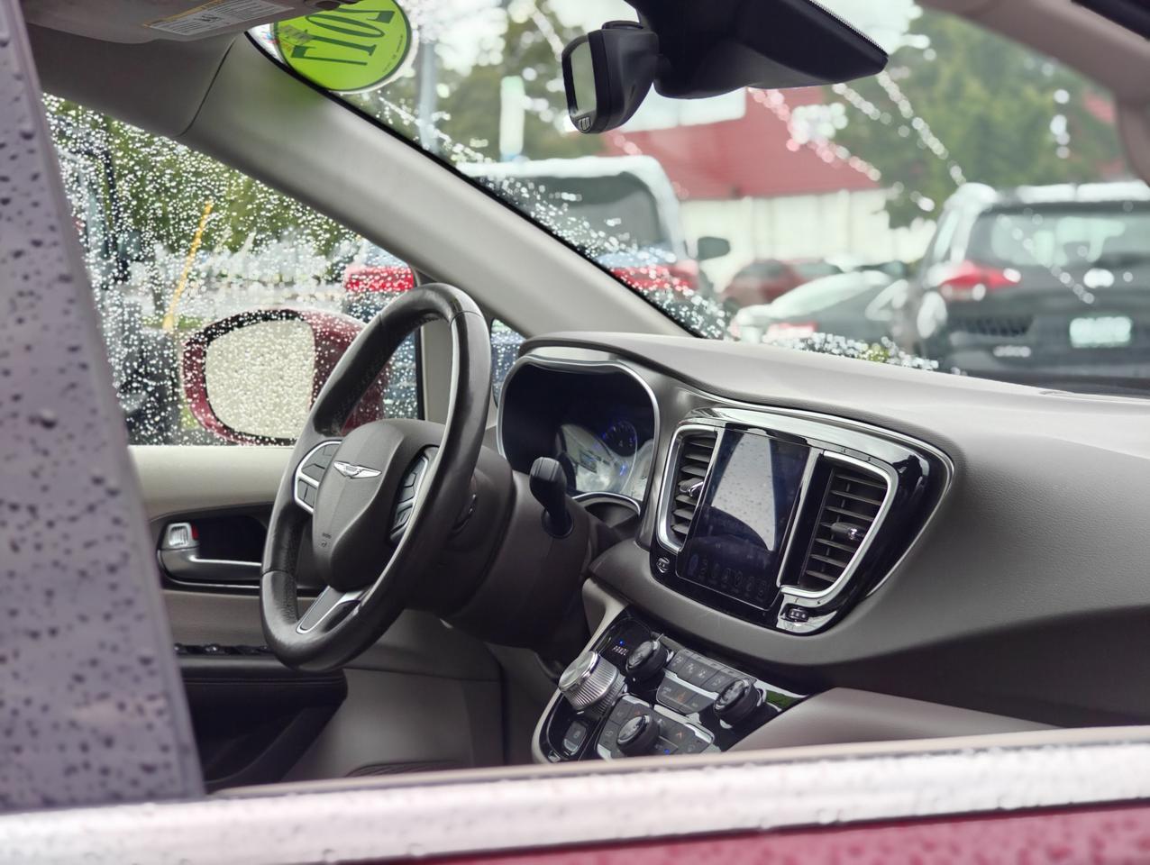 2017 Chrysler Pacifica Touring-L Plus Hayden ID