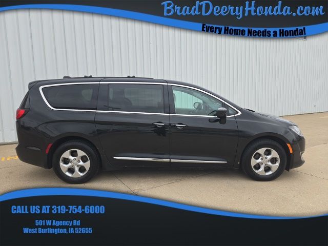 2017 Chrysler Pacifica Touring L Plus