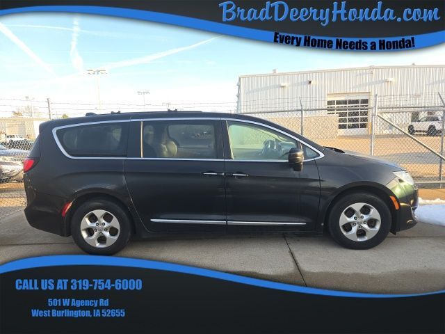 2017 Chrysler Pacifica Touring L Plus