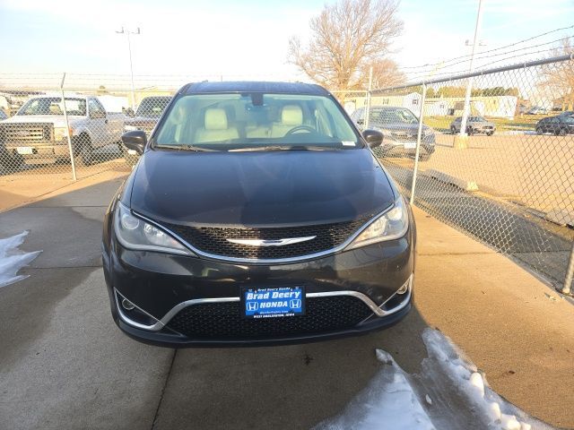 2017 Chrysler Pacifica Touring L Plus