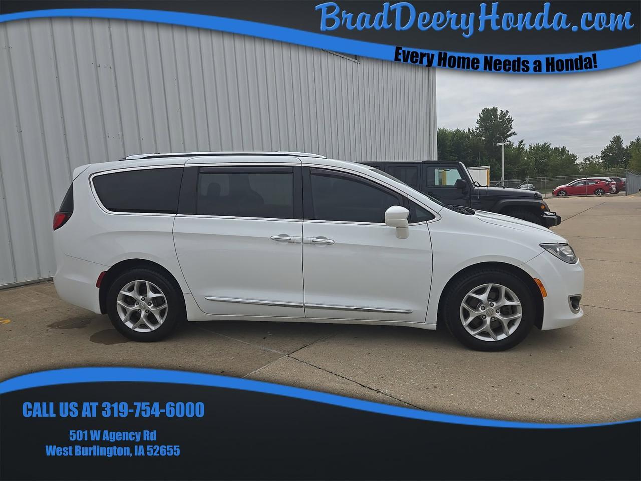 2017 Chrysler Pacifica Touring L Plus