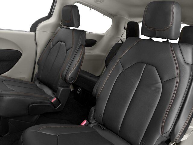 2017 Chrysler Pacifica Touring-L Plus Winder GA