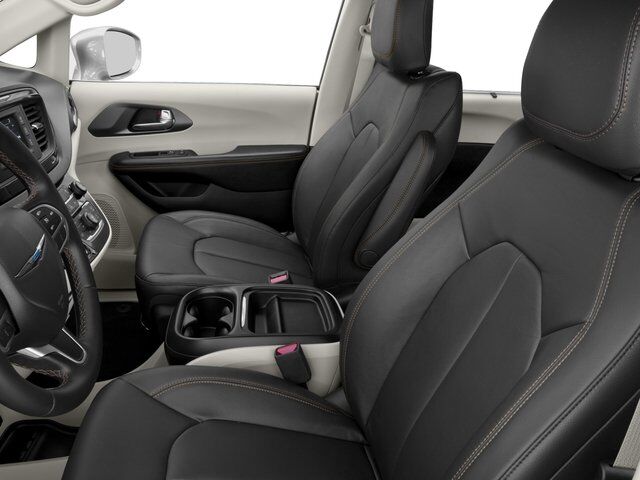 2017 Chrysler Pacifica Touring-L Plus Winder GA