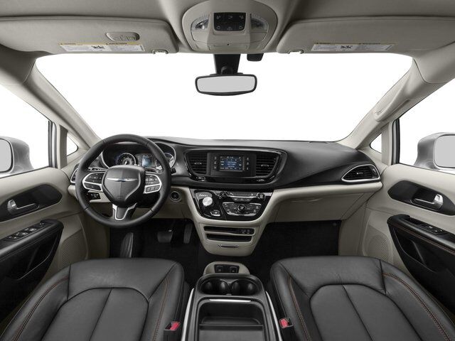 2017 Chrysler Pacifica Touring-L Plus Winder GA