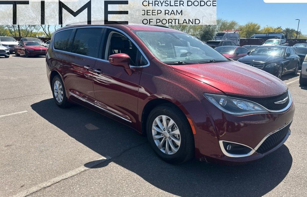 2017 Chrysler Pacifica Touring L