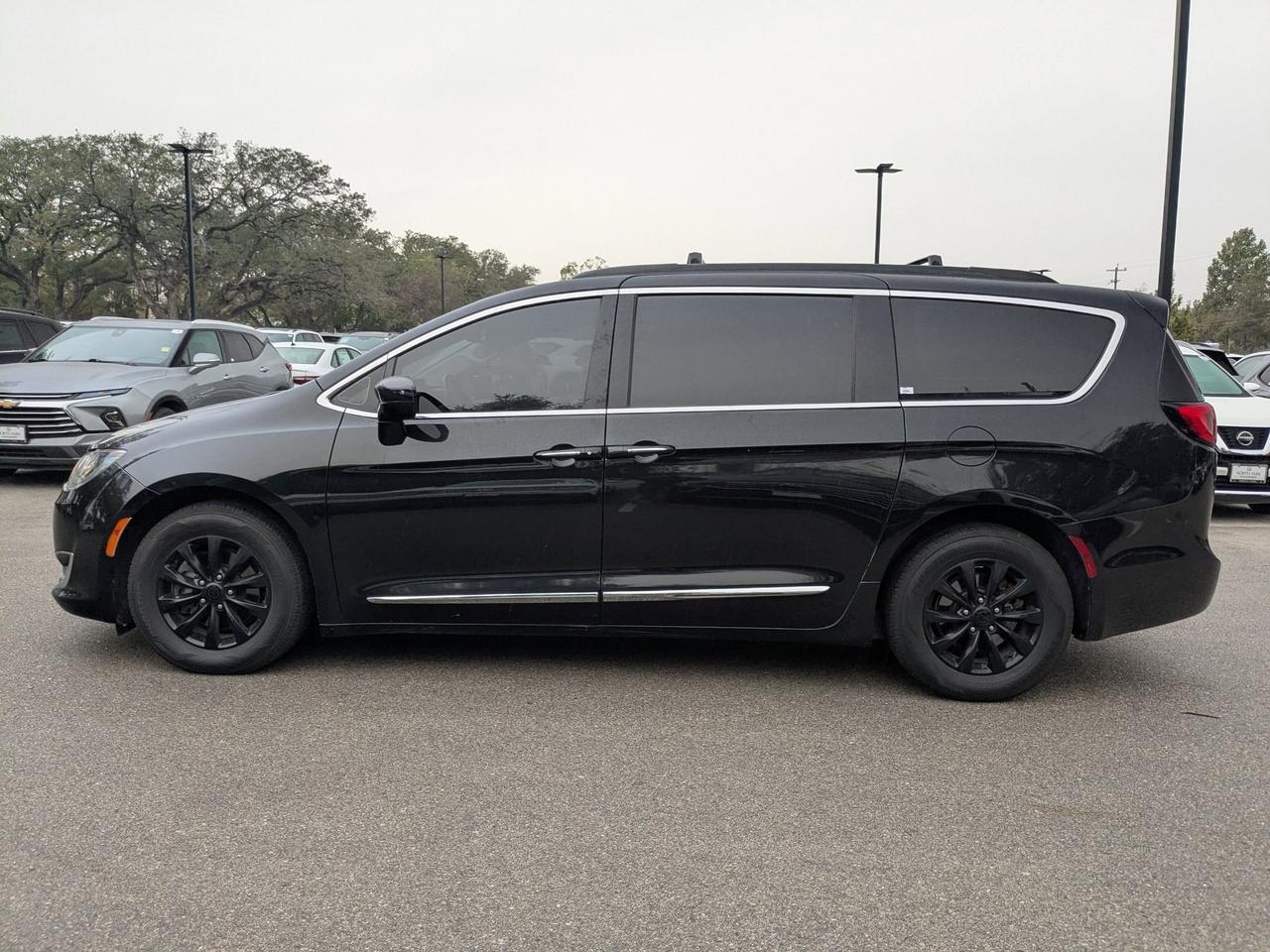 2017 Chrysler Pacifica Touring-L San Antonio TX
