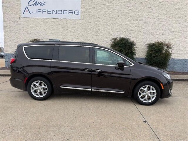 2017 Chrysler Pacifica Touring-L Cape Girardeau MO