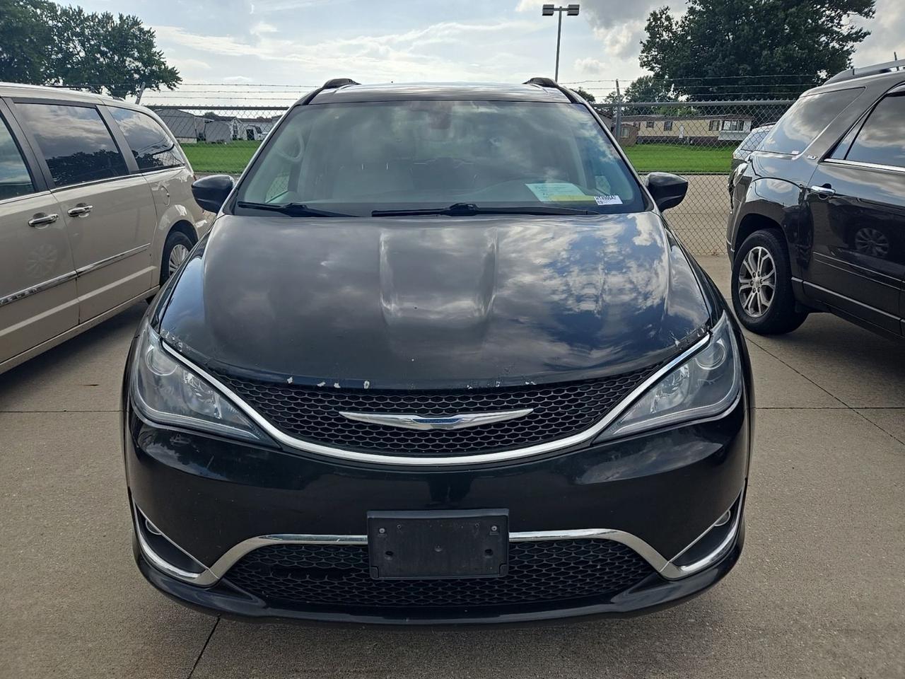 2017 Chrysler Pacifica Touring L
