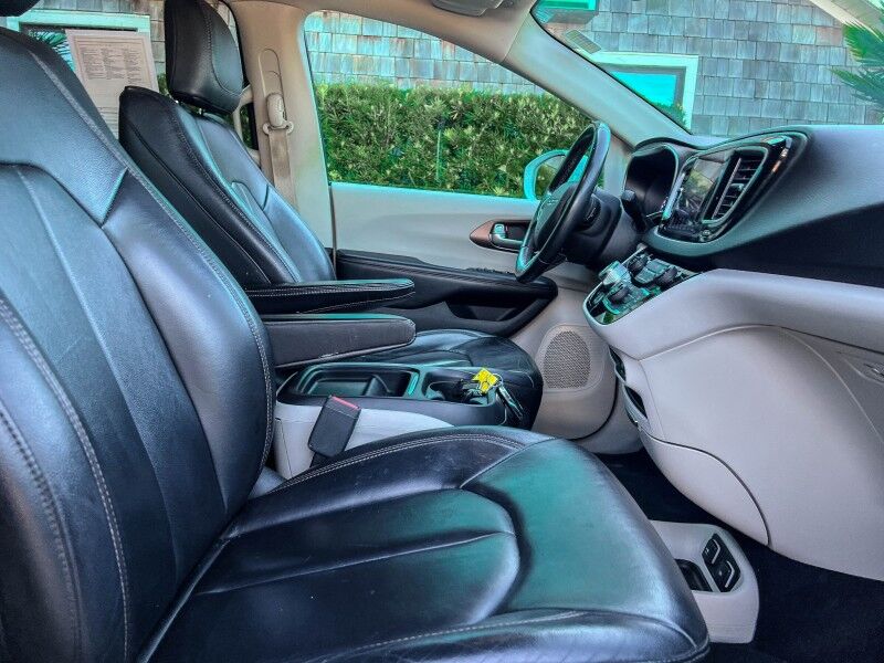 2017 Chrysler Pacifica Touring-L Wilmington NC