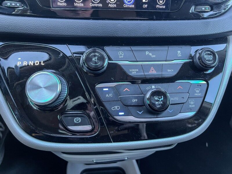 2017 Chrysler Pacifica Touring-L Wilmington NC