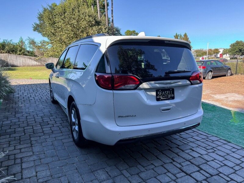 2017 Chrysler Pacifica Touring-L Wilmington NC