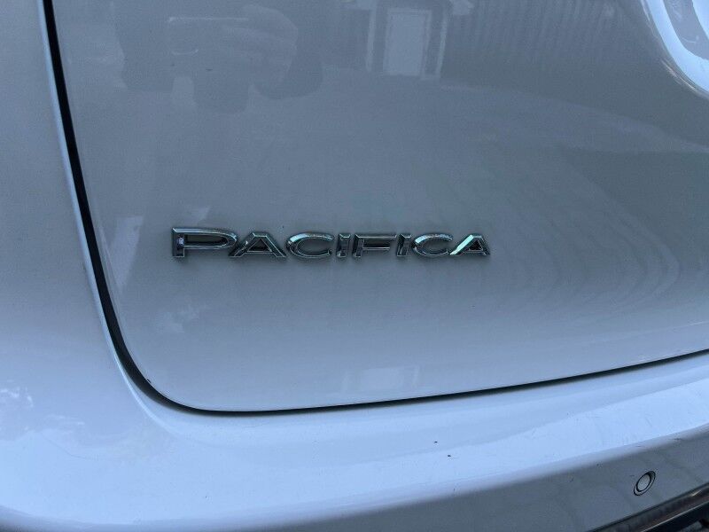 2017 Chrysler Pacifica Touring-L Wilmington NC