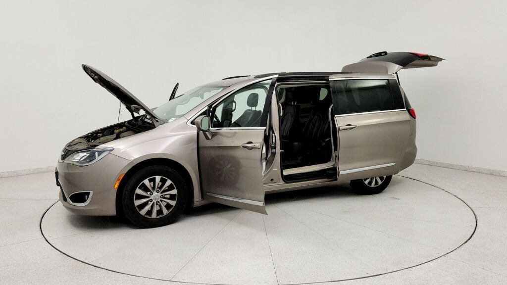 2017 Chrysler Pacifica Touring L Laurel MD