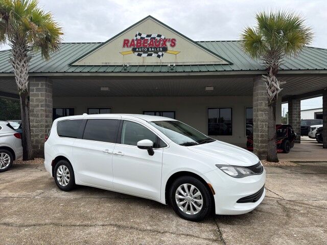 2017 Chrysler Pacifica Touring