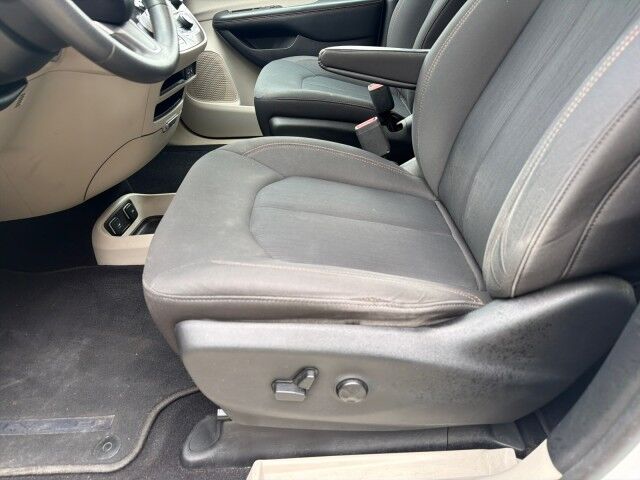 2017 Chrysler Pacifica Touring Lafayette LA