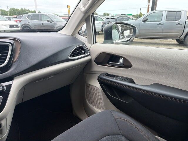 2017 Chrysler Pacifica Touring Lafayette LA
