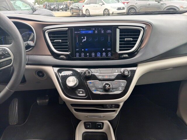 2017 Chrysler Pacifica Touring Lafayette LA