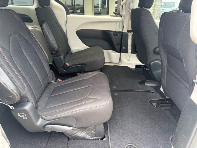 2017 Chrysler Pacifica Touring Lafayette LA