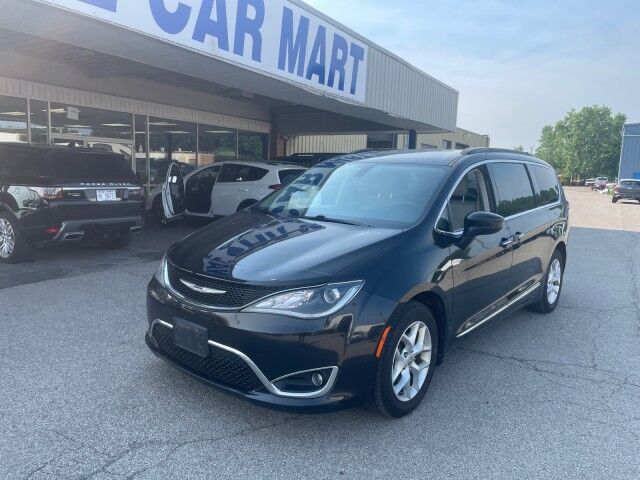 2017 Chrysler Pacifica Touring Plus