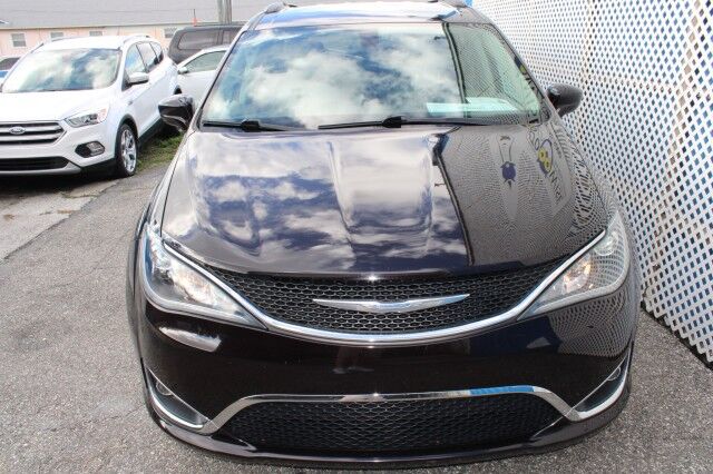 2017 Chrysler Pacifica Touring Plus