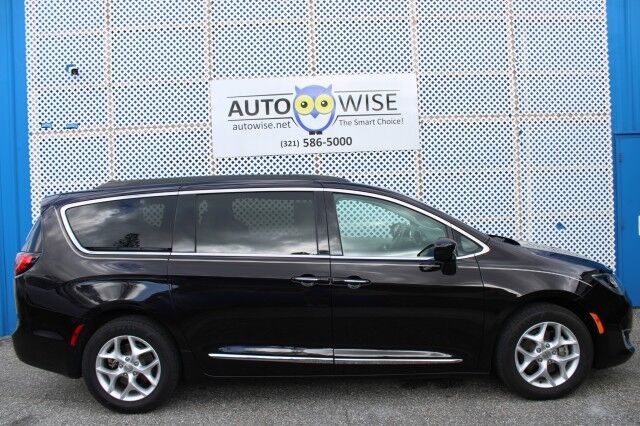 2017 Chrysler Pacifica Touring Plus