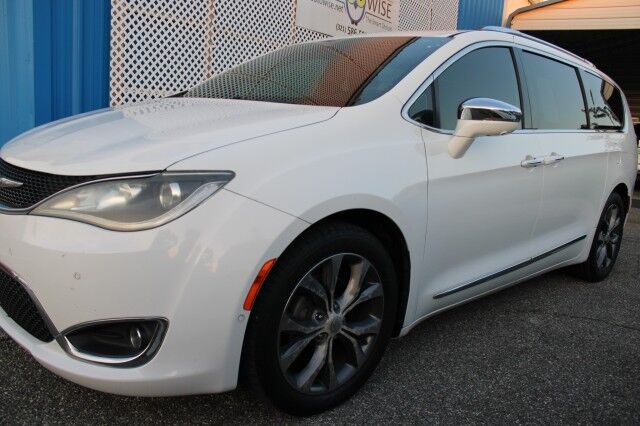 2017 Chrysler Pacifica Touring Plus