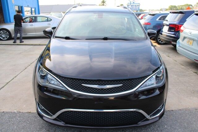 2017 Chrysler Pacifica Touring Plus