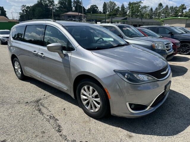 2017 Chrysler Pacifica Touring Plus North Versailles PA