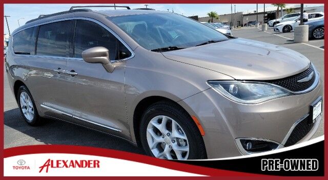 2017 Chrysler Pacifica Touring Plus